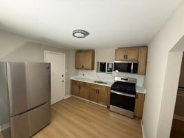 featured image of 208 Frank Ave #R