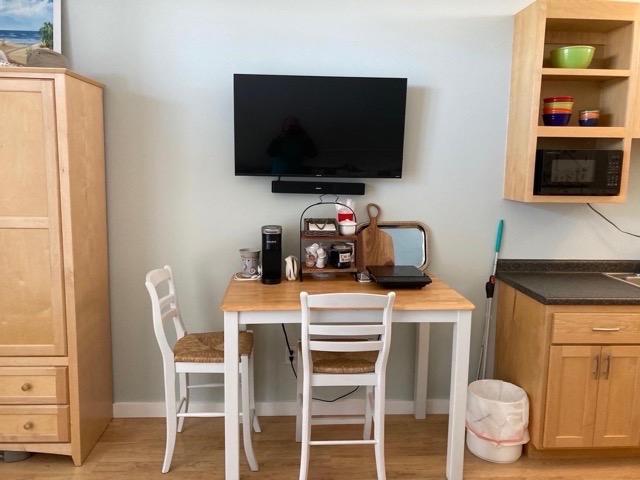 39 Brown Ave - Photo 4 of 10