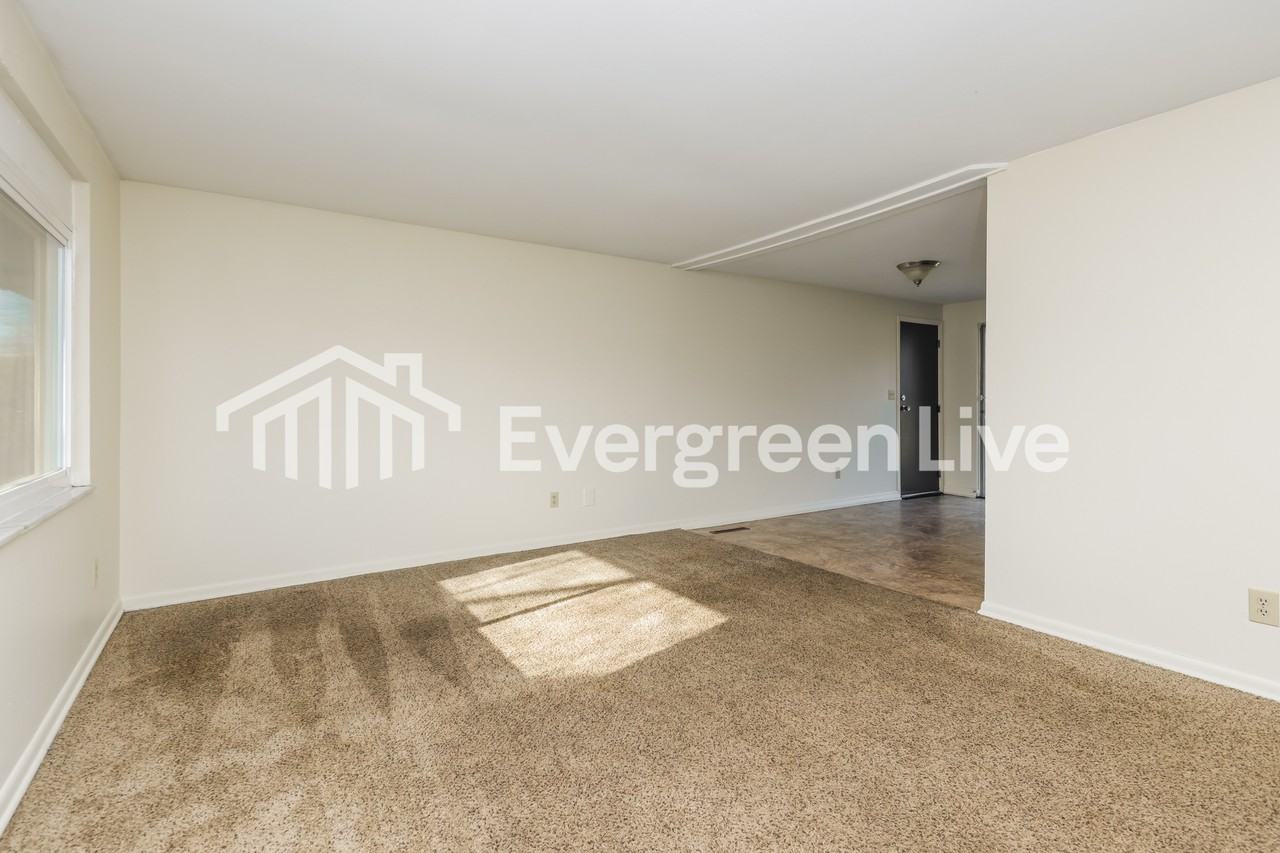 4413 Procuniar Dr - Photo 3 of 15