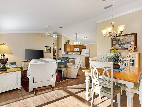 930 Margaux Trl - Photo 3 of 13