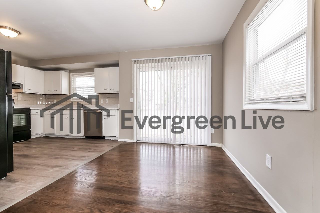 5612 N Quincy Ave - Photo 6 of 15