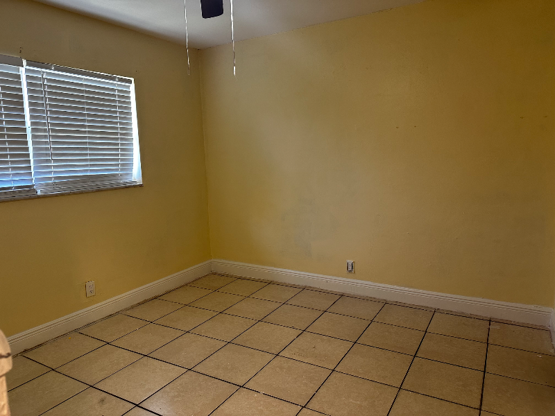 6500 Nw 20th Ct #2 - Photo 4 of 7