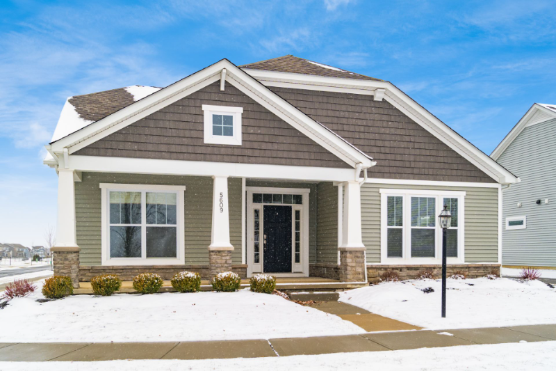 5609 Jessica Ln E - Photo 2 of 43