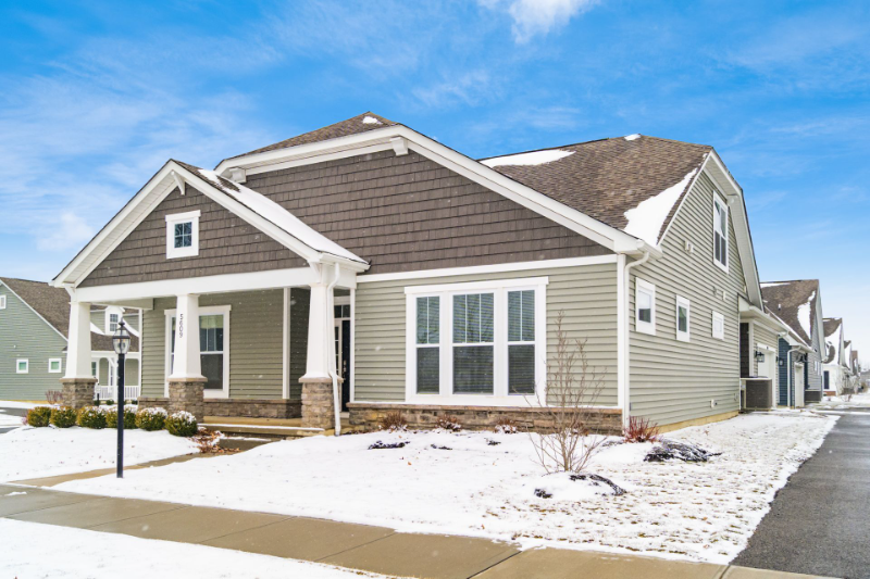 5609 Jessica Ln E - Photo 3 of 43