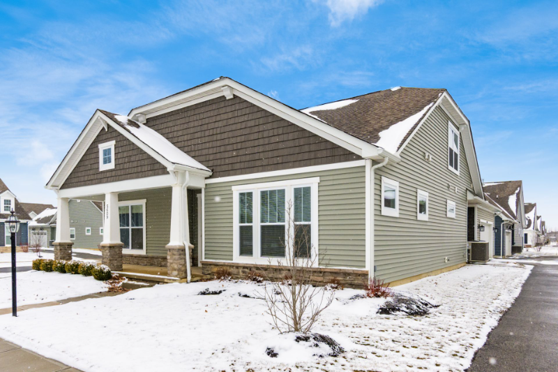 5609 Jessica Ln E - Photo 4 of 43