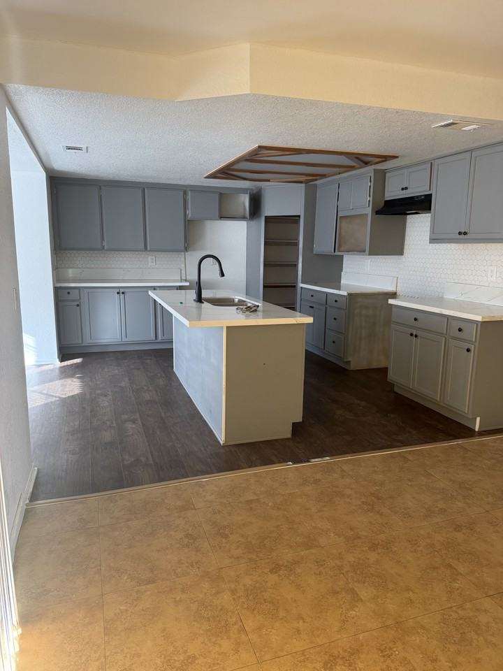 11370 Maple Ave - Photo 3 of 3