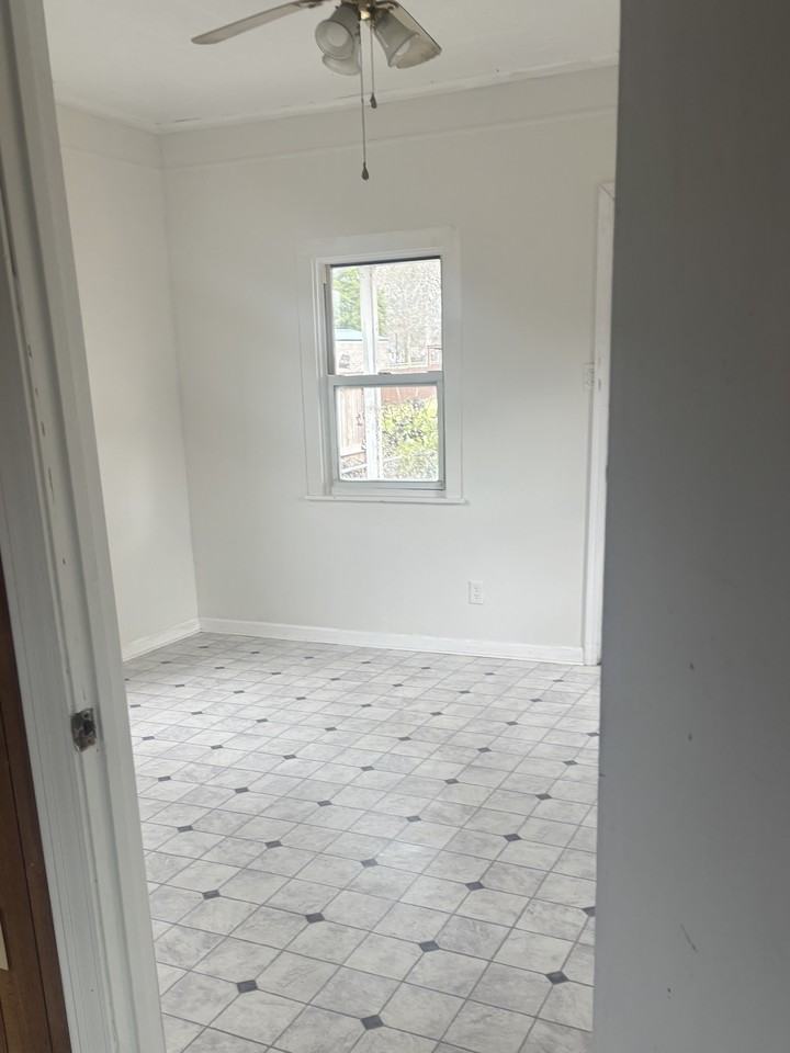 626 S Oak St #626SOAKST - Photo 4 of 14