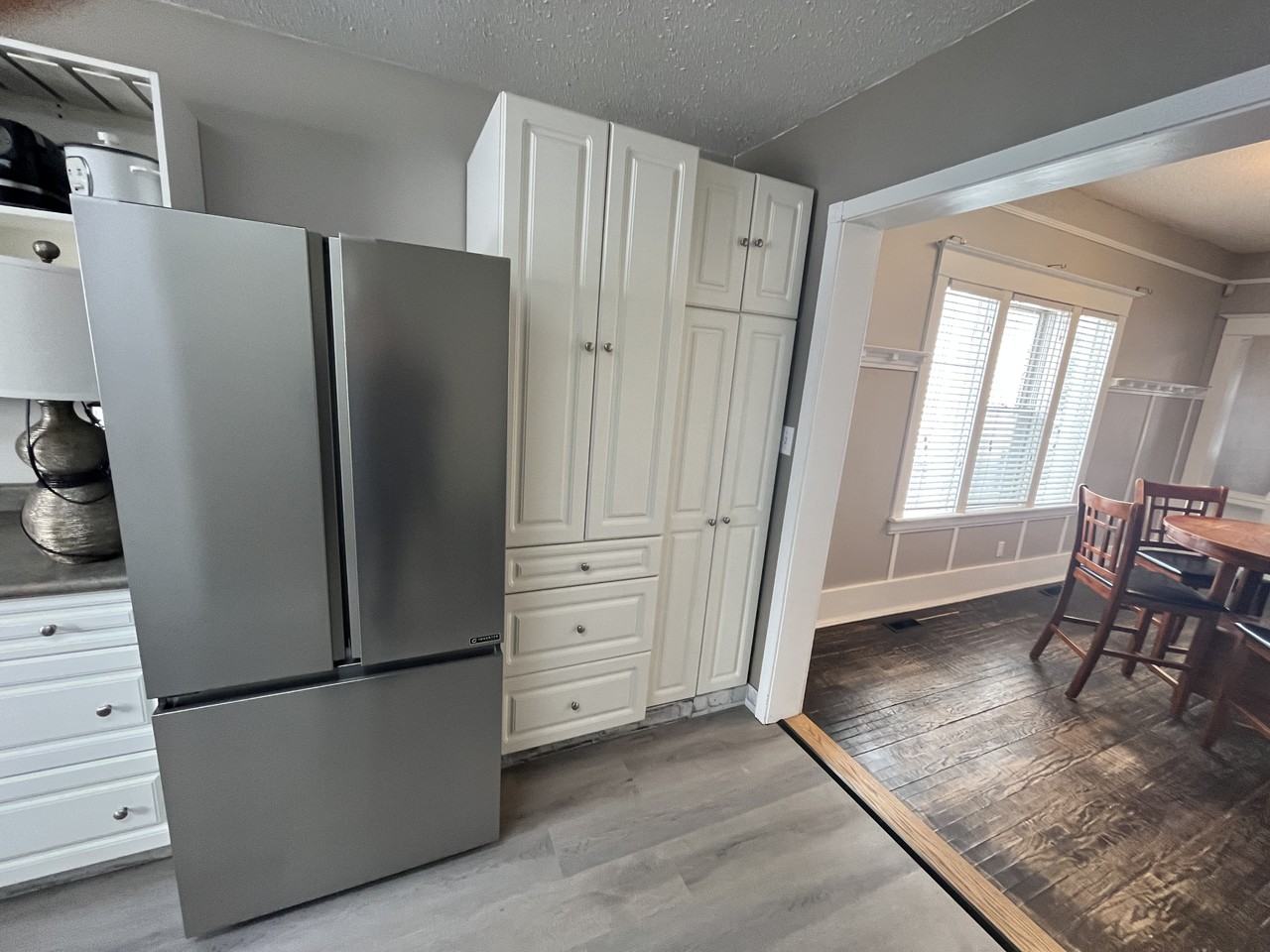 719 Avenue I S - Photo 5 of 15