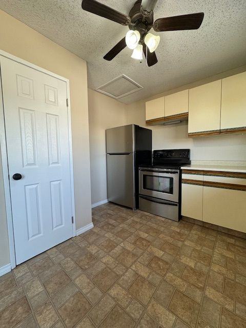 3 Bedroom | 1.5 Bathroom | 108 Imperial Street - Photo 5 of 15