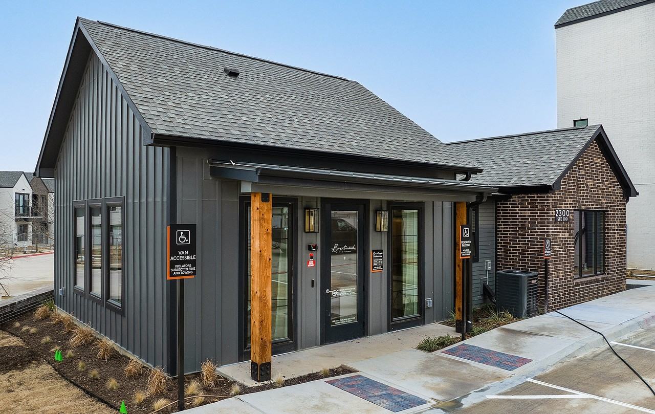 Brentwood at the Reserve - Photo 3 of 20