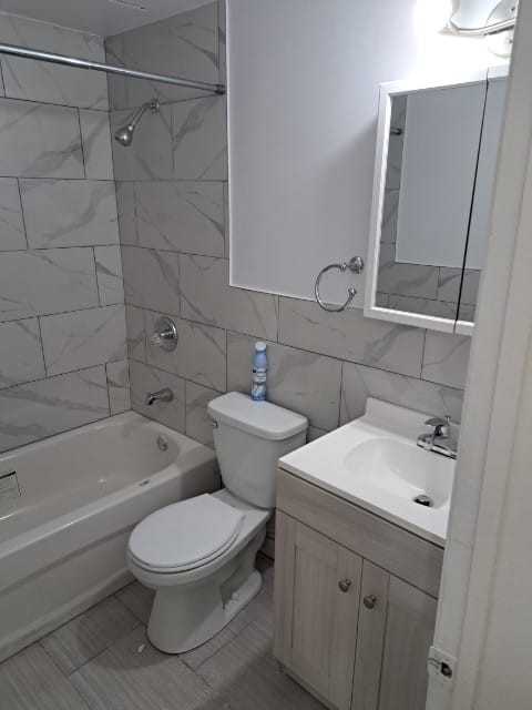 3080 Rue Masson #5 - Photo 6 of 7