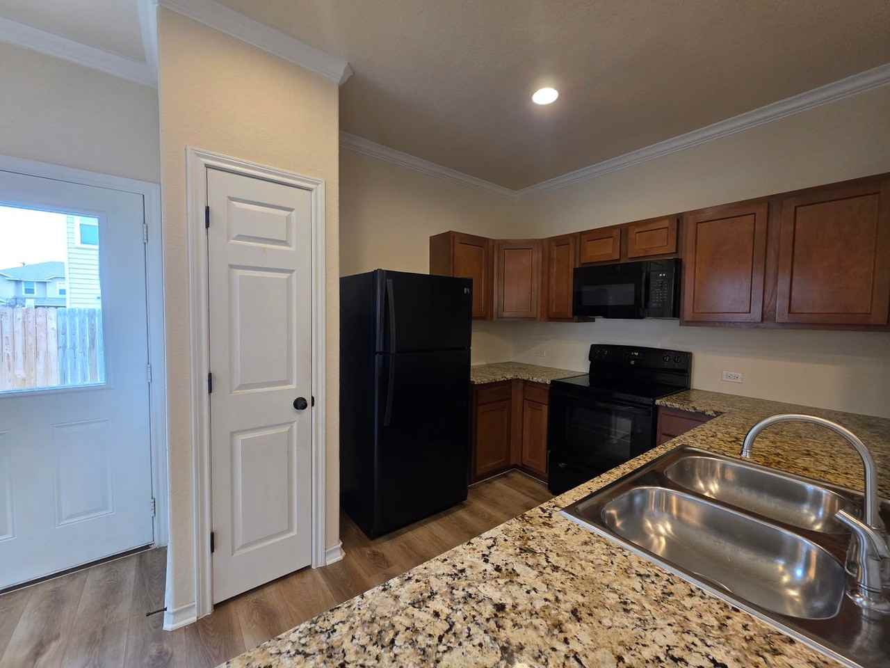 16827 16827 Dancing Ava - 4* - Photo 6 of 20