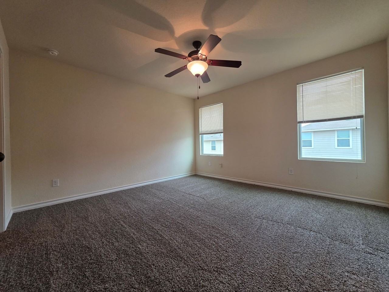 16827 16827 Dancing Ava - 4* - Photo 7 of 20