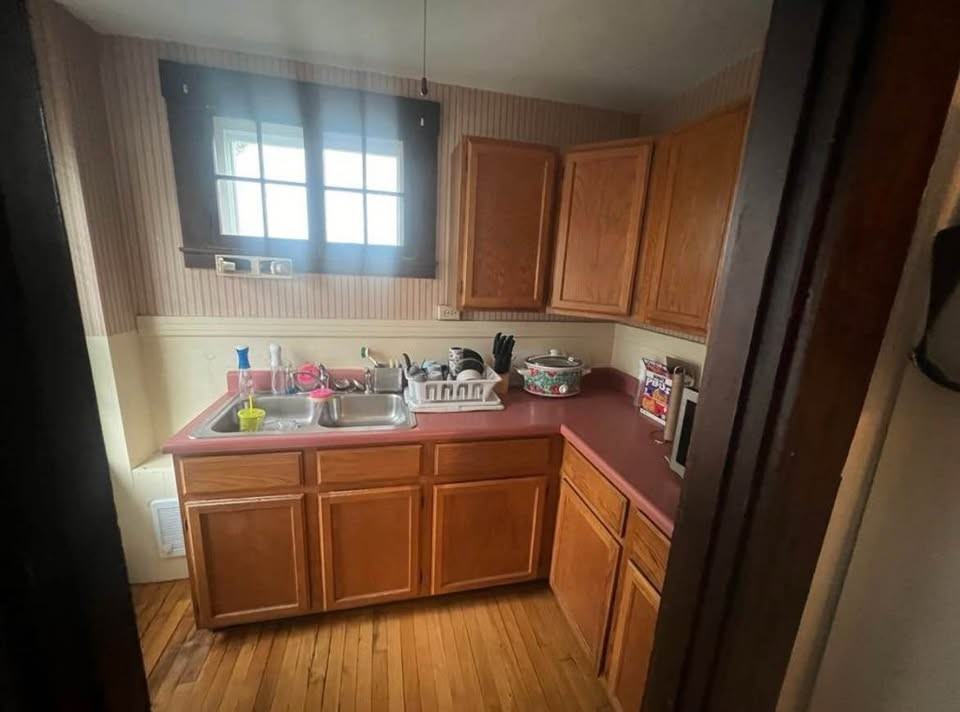 16 Chapel St #B - Photo 4 of 9