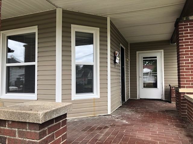 34 Bolton Ave - Photo 2 of 9