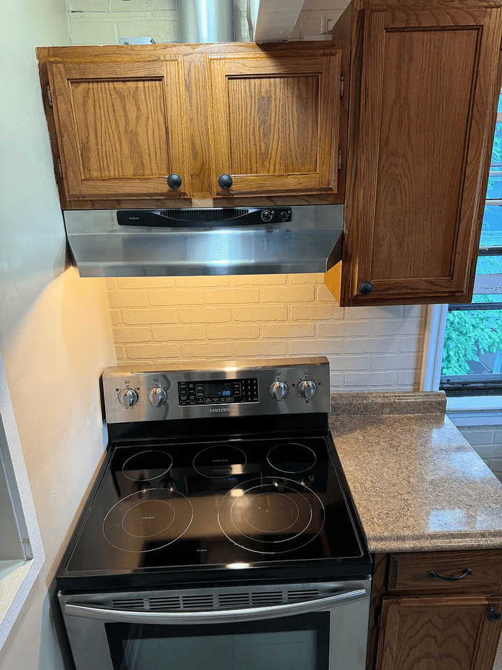 3682 Glencairn Rd - Photo 7 of 13