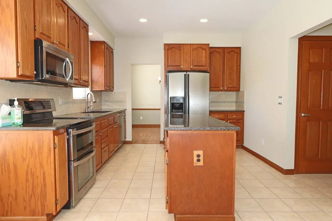 824 Claycross Ct #NA - Photo 4 of 46