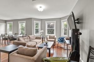 featured image of 139 Adams St #3