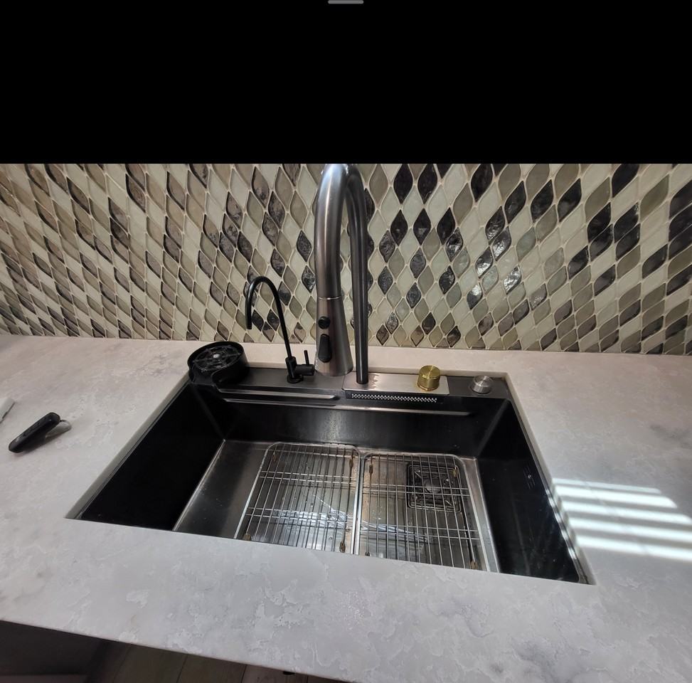 1209 S Grand Ave - Photo 3 of 13