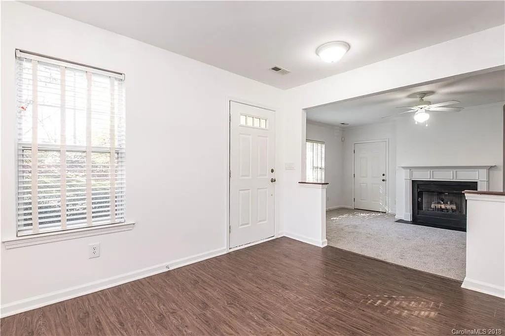 3715 Melrose Cottage Dr - Photo 2 of 18