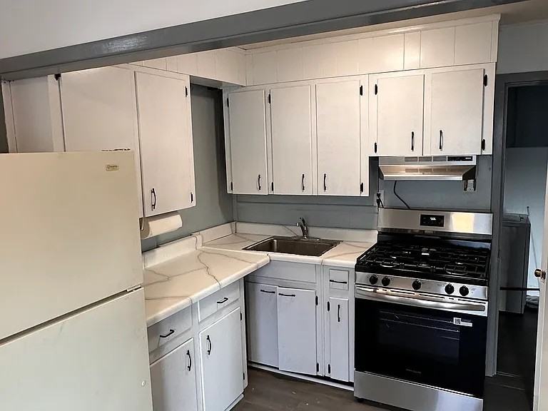 726 Mcarthur Blvd - Photo 5 of 12