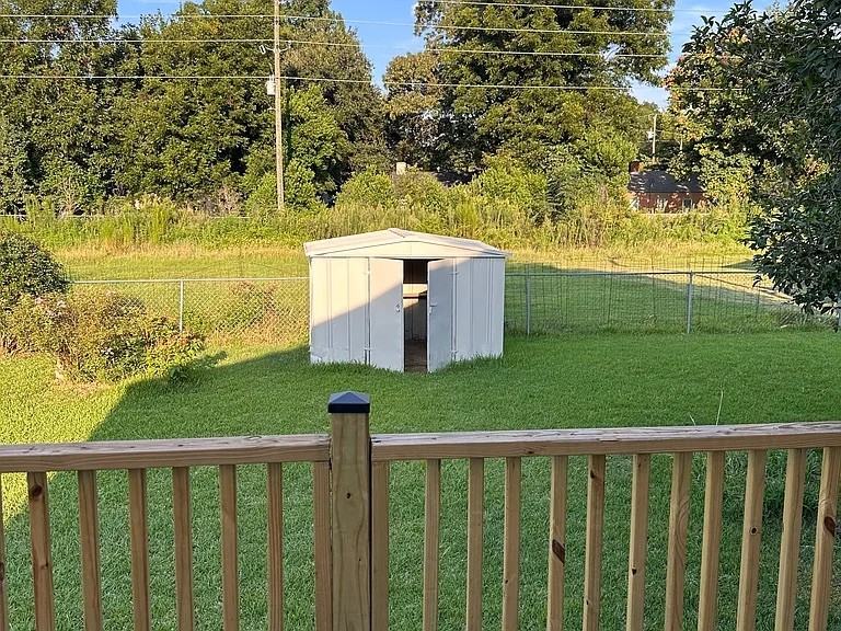 726 Mcarthur Blvd - Photo 7 of 12