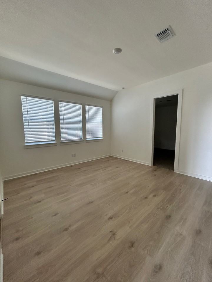 2113 Western View Dr #NA - Photo 6 of 16