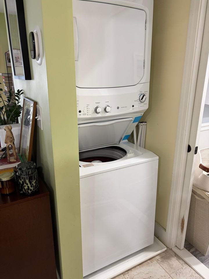 52 Bolton St #52 - Photo 3 of 29