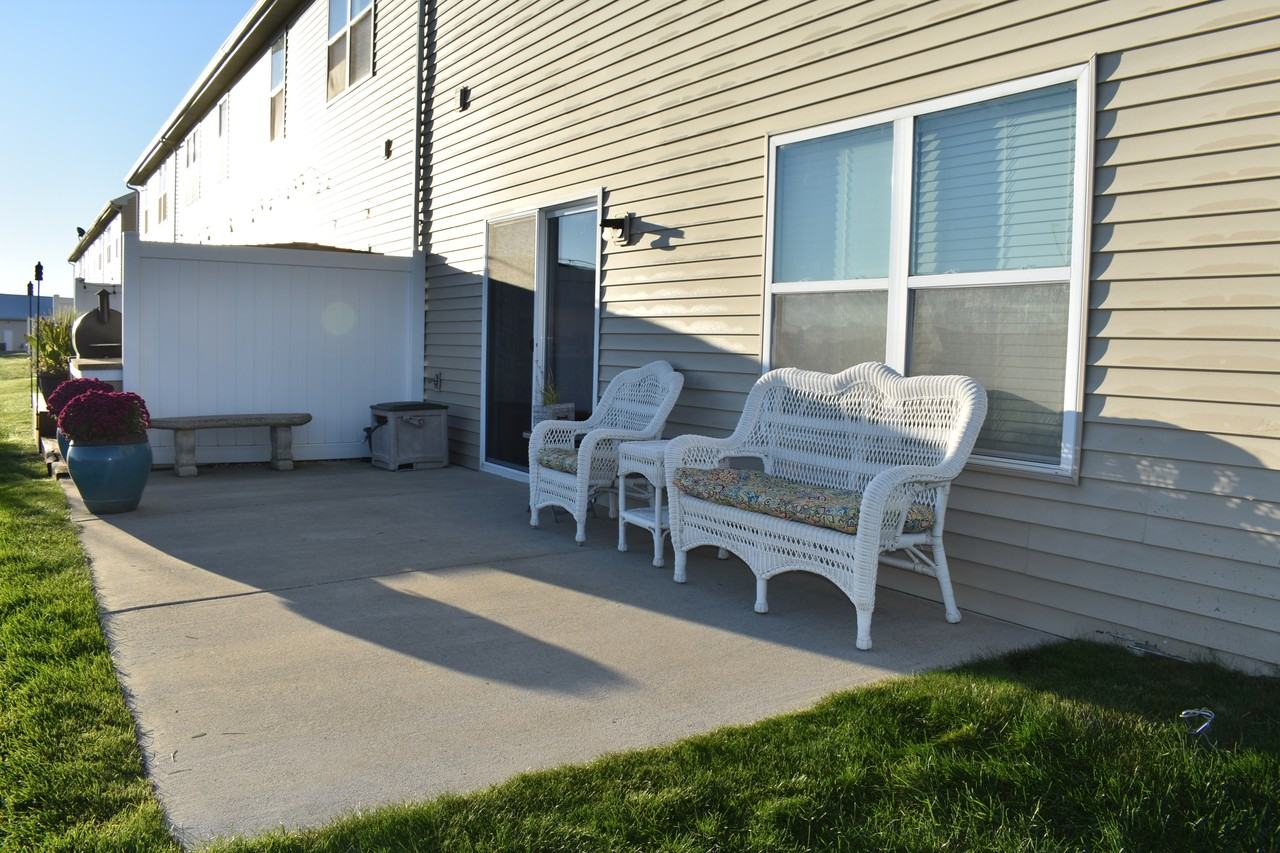 5294 Platinum Dr - Photo 4 of 41