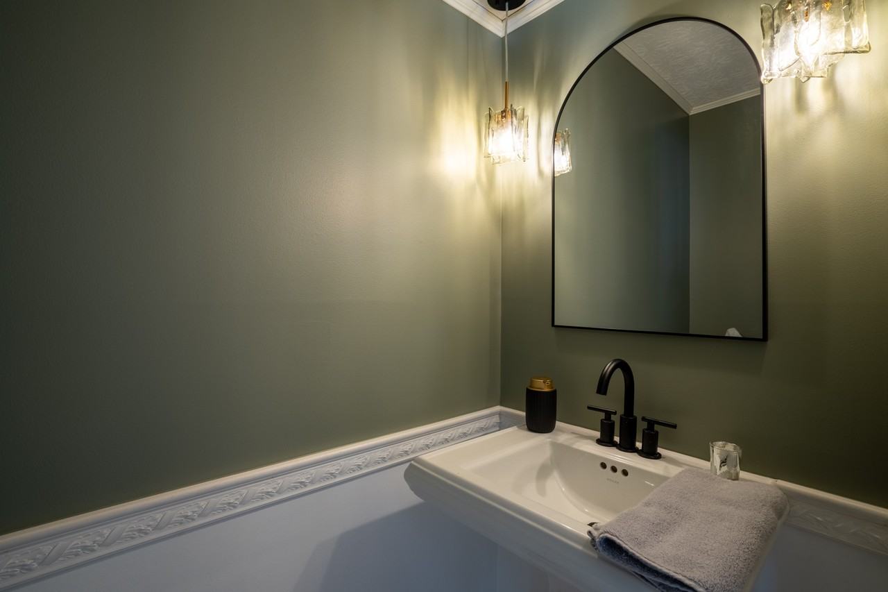 6361 Middleshire St #1 - Photo 6 of 12