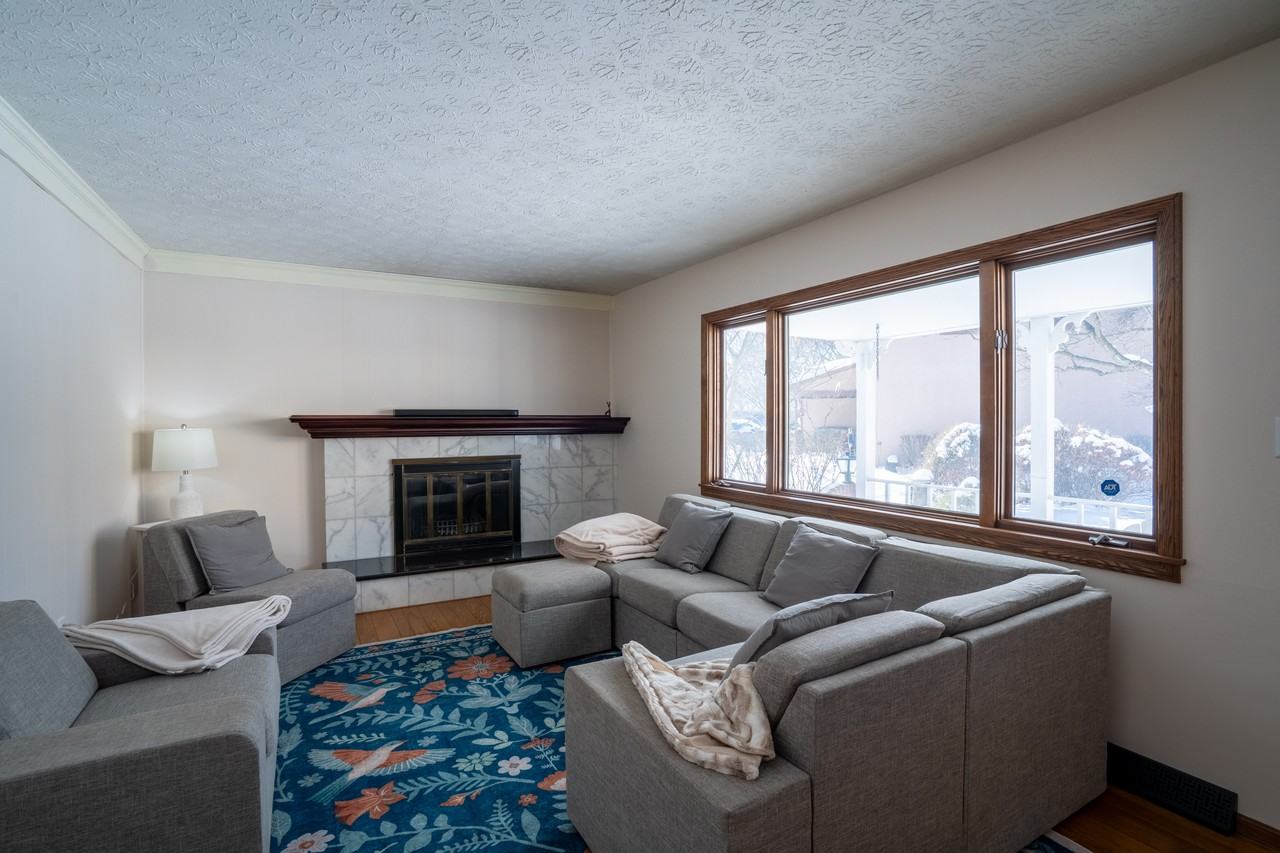 6361 Middleshire St #1 - Photo 7 of 12