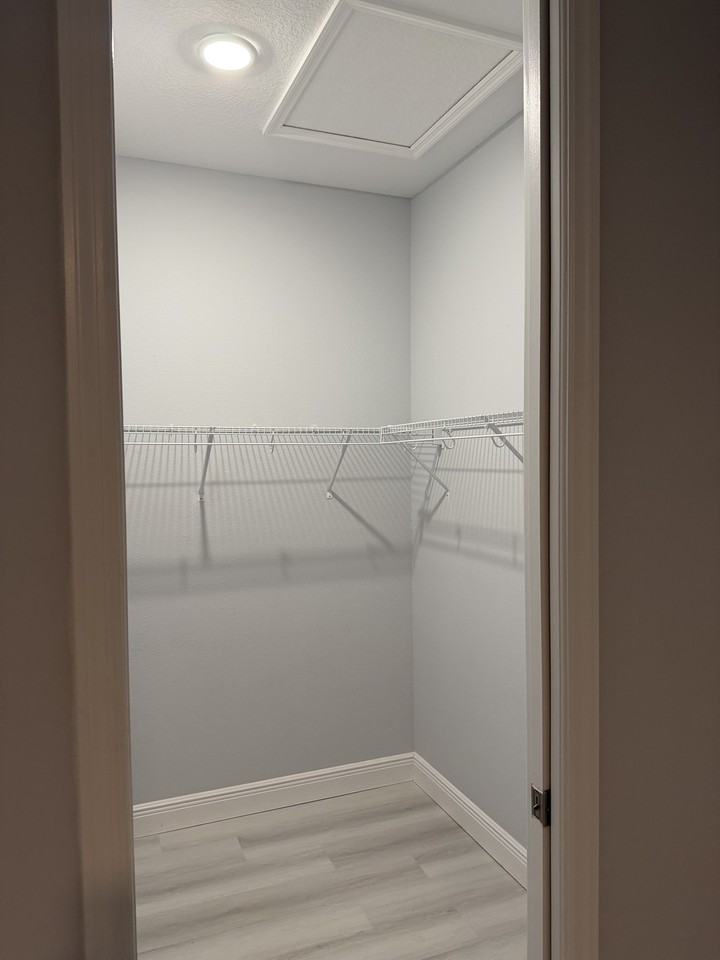 2725 Borinquen Dr #NA - Photo 3 of 11