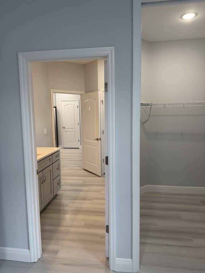 2725 Borinquen Dr #NA - Photo 5 of 11