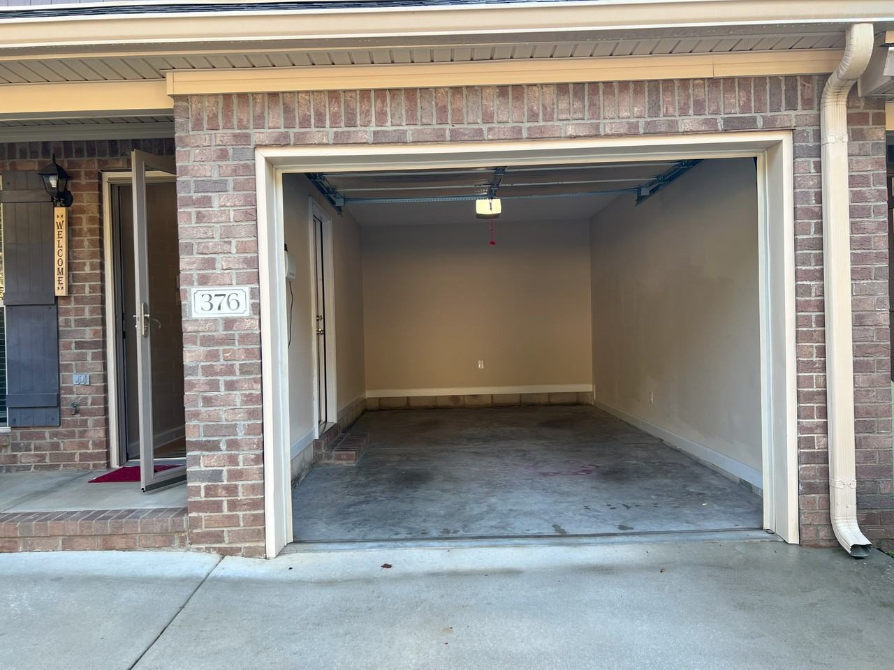 376 Connor Cir - Photo 3 of 28