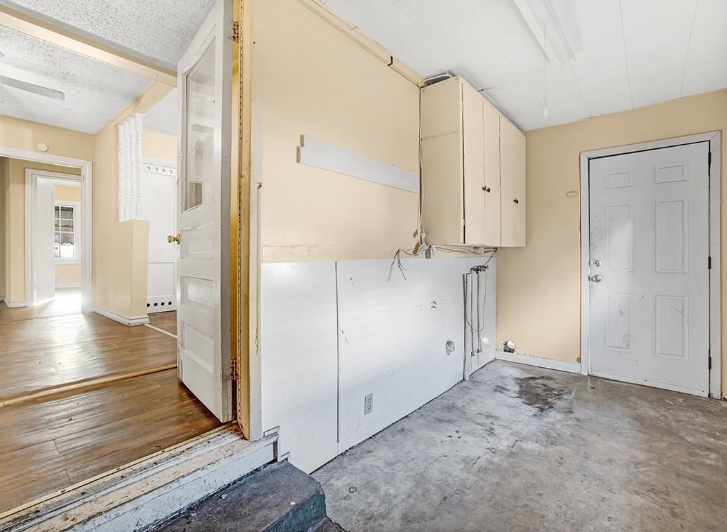 733 Arizona Ave #NA - Photo 7 of 16