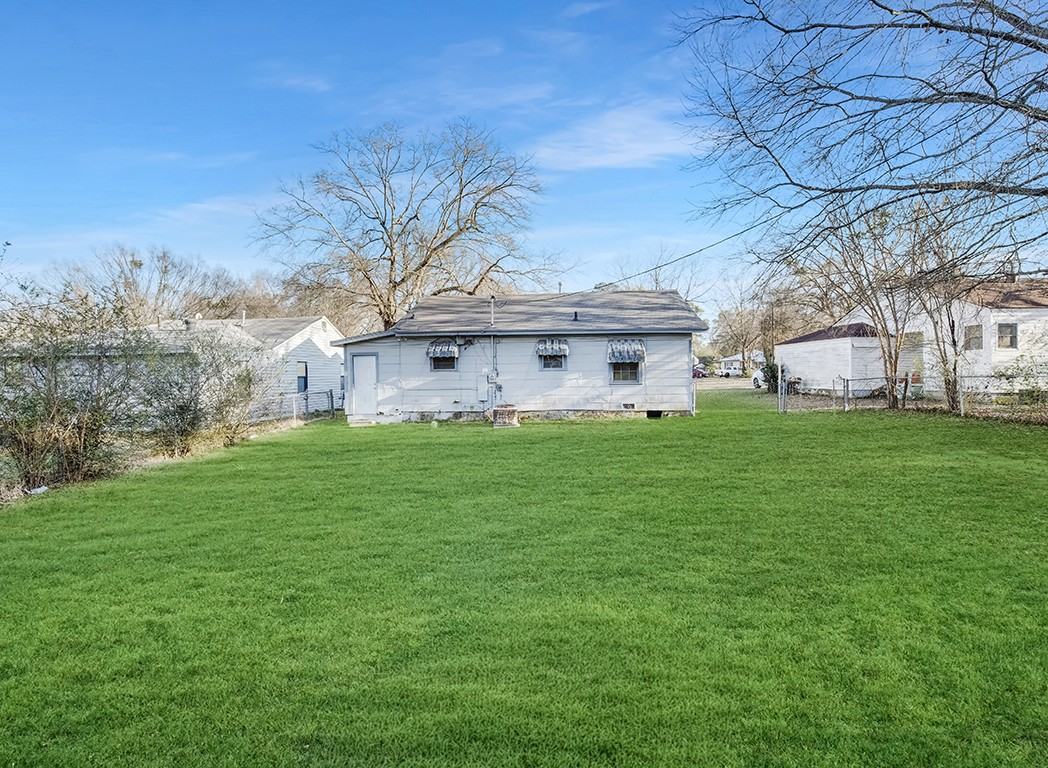 733 Arizona Ave #NA - Photo 3 of 16