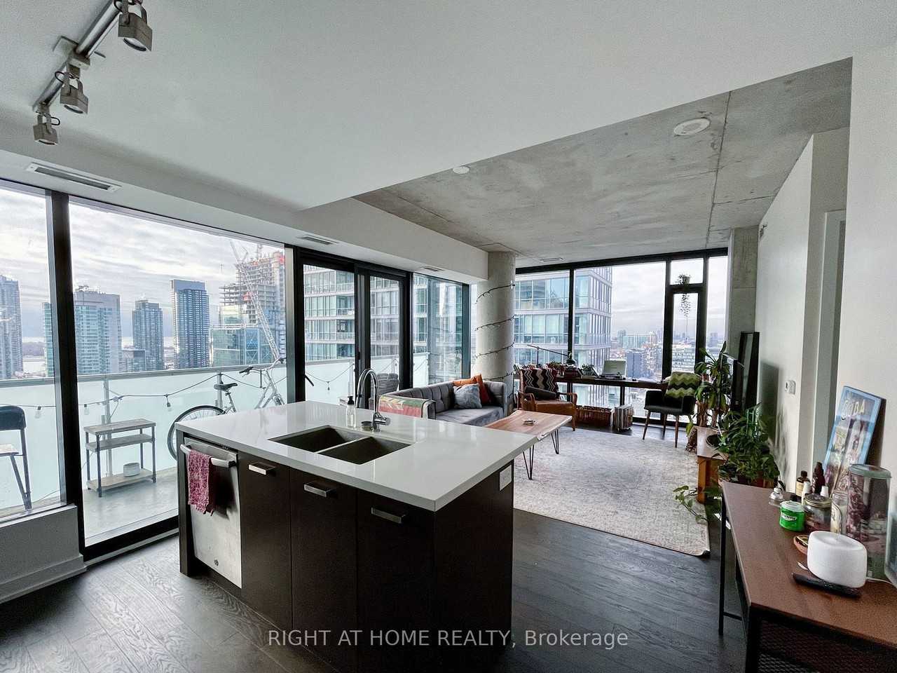 11 Charlotte Street #2402 - Photo 5 of 18