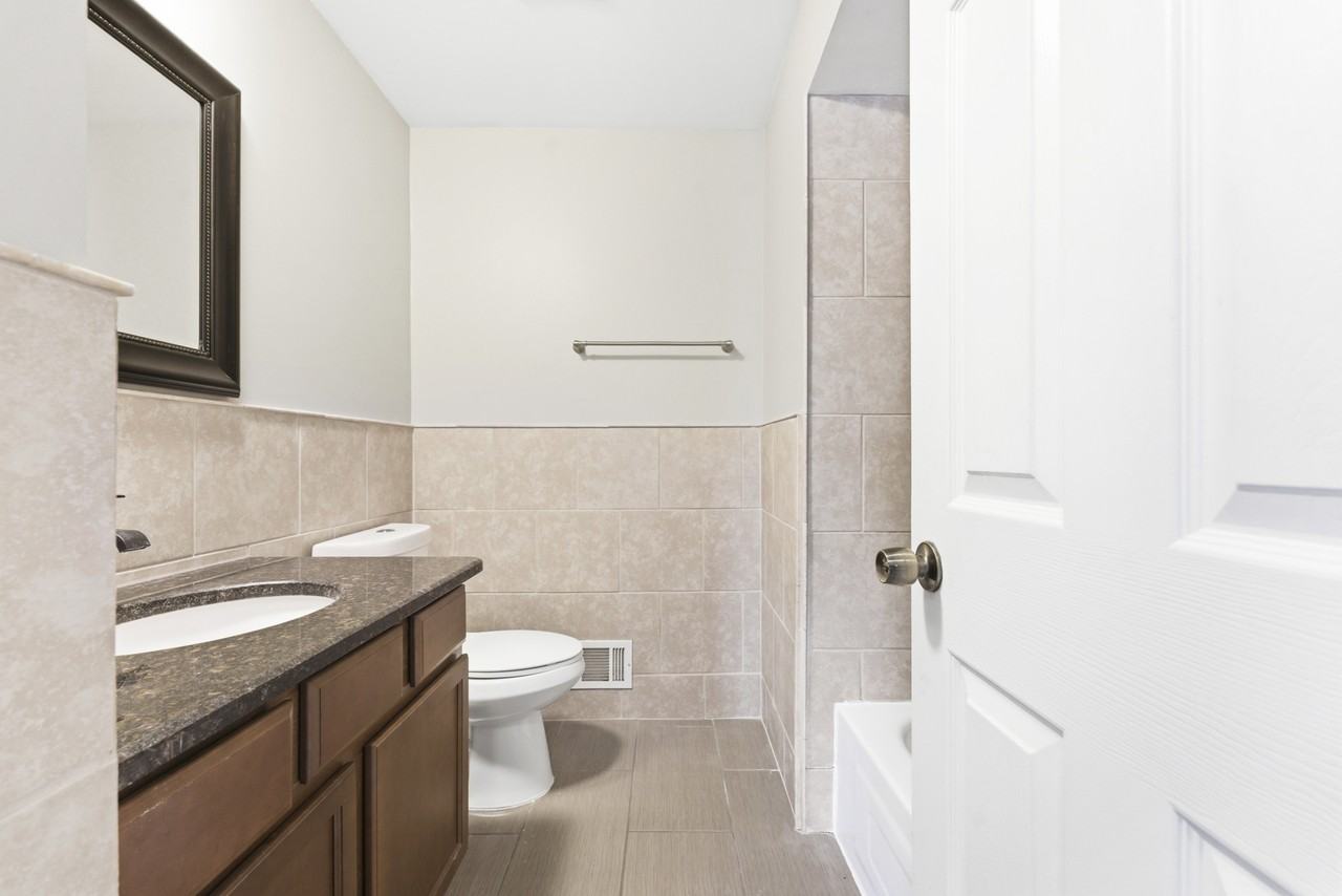 25845 Buckminster Dr #1 - Photo 5 of 18