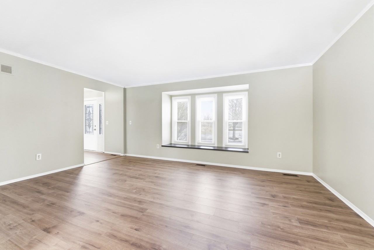 25845 Buckminster Dr #1 - Photo 7 of 18