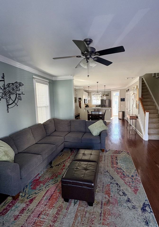 515 Dubois Ct #1 - Photo 7 of 36