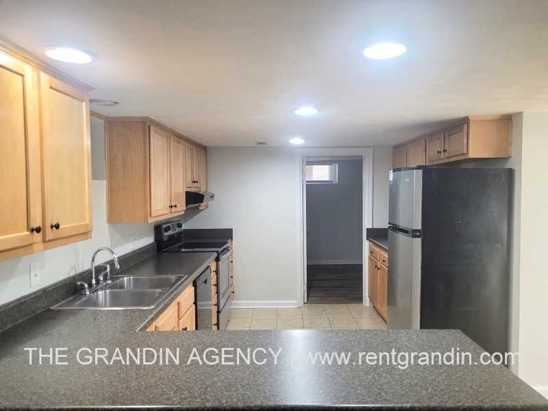 2803 Burton Ave Nw #3 - Photo 2 of 11