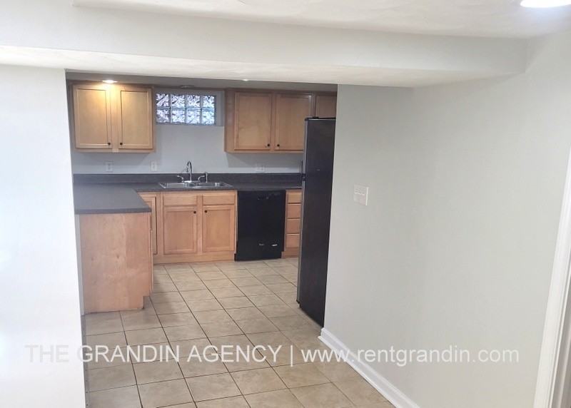 2803 Burton Ave Nw #3 - Photo 3 of 11