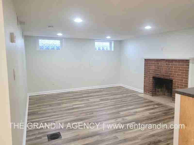 2803 Burton Ave Nw #3 - Photo 5 of 11