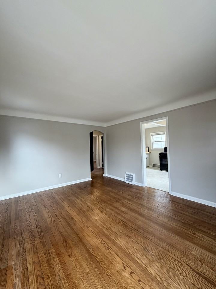 1400 Capitol Ave #1 - Photo 3 of 15