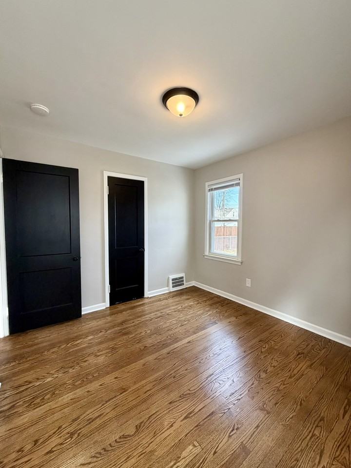 1400 Capitol Ave #1 - Photo 7 of 15