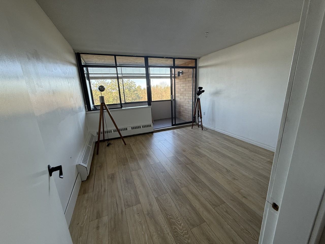 6611 Minoru Boulevard - Photo 5 of 12