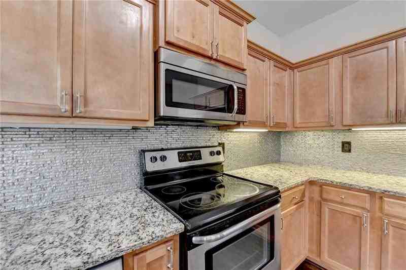 6752 Grand Hickory Dr #1 - Photo 7 of 20