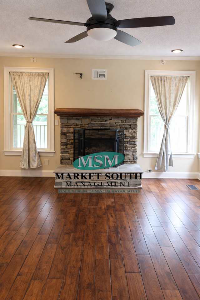 110 Longwood Dr - Photo 6 of 22