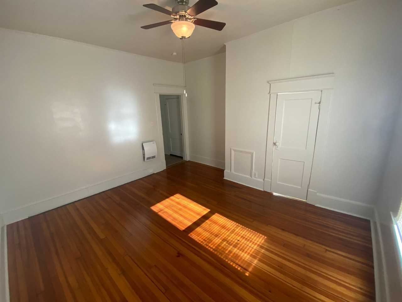 1214 Broad St - Photo 6 of 12