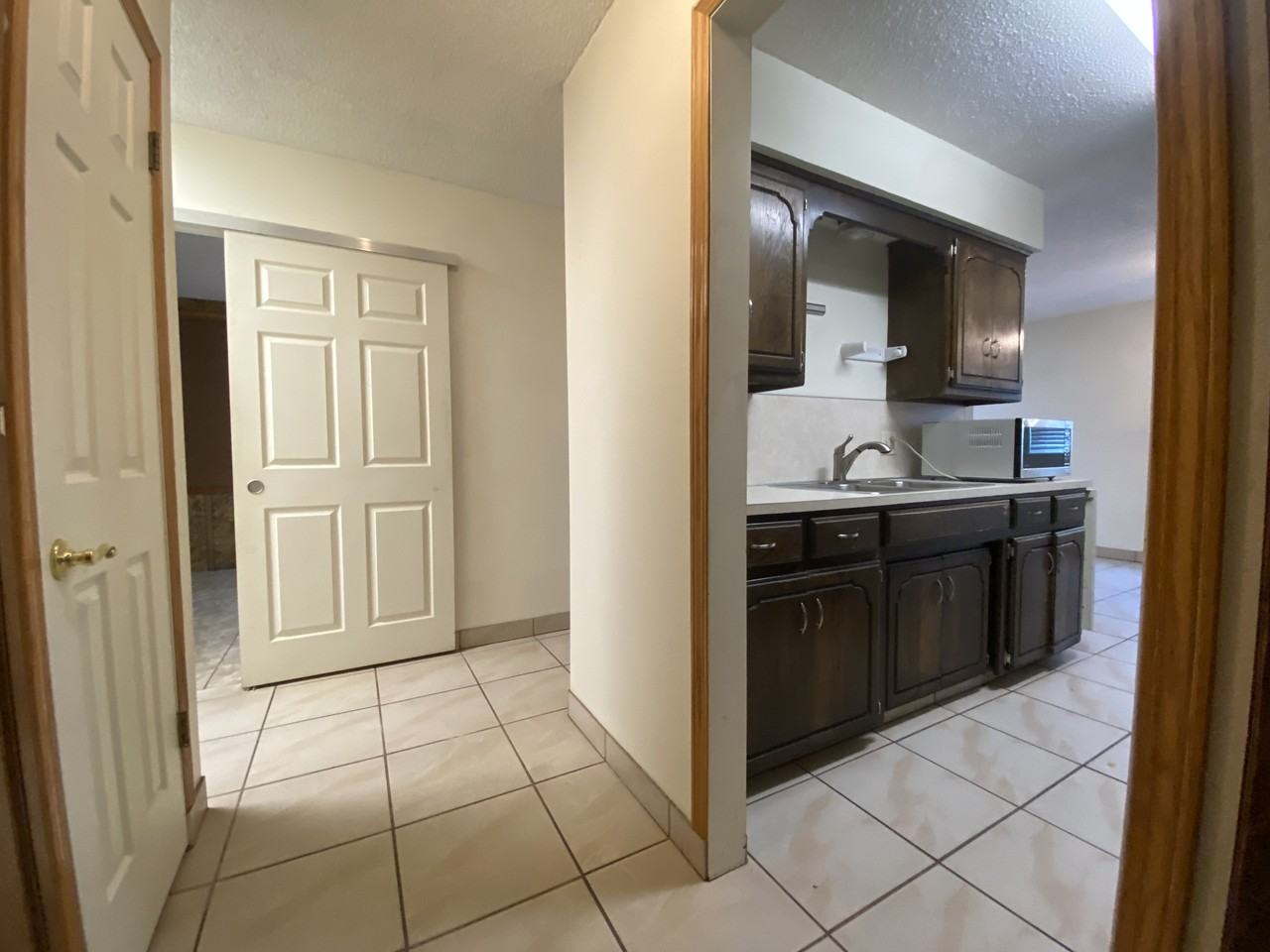 2625 Kings Rd #1 - Photo 2 of 12